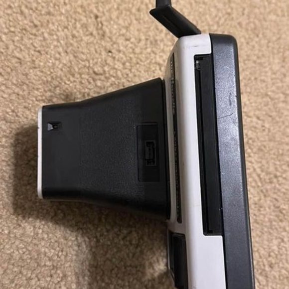 The Handle Kodak Instant Camera - Picture 8 of 9